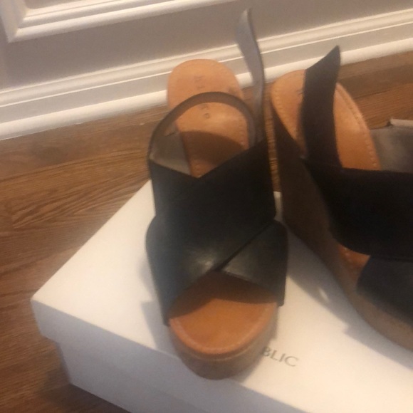 Super cute summer espadrilles - Picture 2 of 2